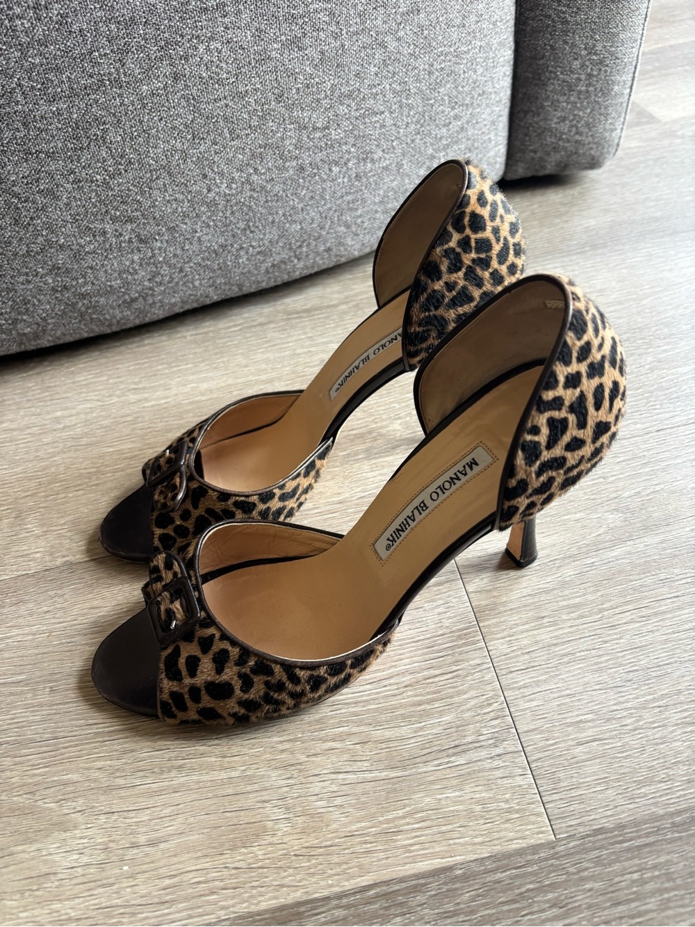 MANOLO BLAHNIK Animal Print D'Orsay Pump Size 39.5/9.5 - Picture 2 of 7